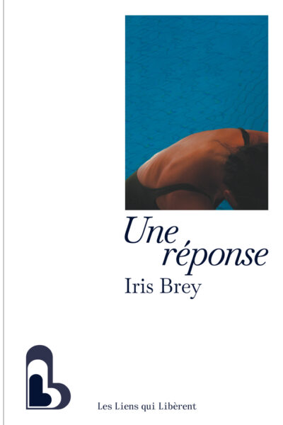 UNE REPONSE