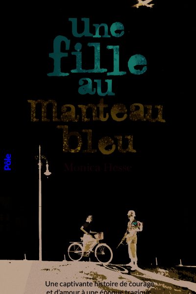 UNE FILLE AU MANTEAU BLEU