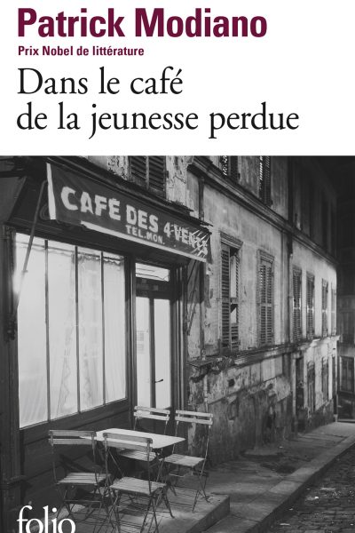 DANS LE CAFE DE LA JEUNESSE PERDUE     4834