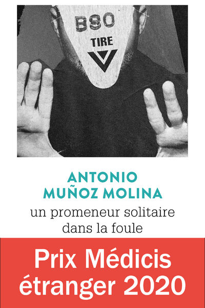 UN PROMENEUR SOLITAIRE DANS LA FOULE