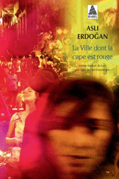LA VILLE DONT LA CAPE EST ROUGE BABEL